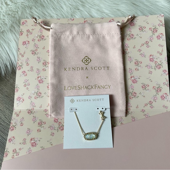 🦋KENDRA SCOTT x LOVESHACKFANCY Elisa Necklace in Blue Blooming Heirloom - Picture 5 of 9